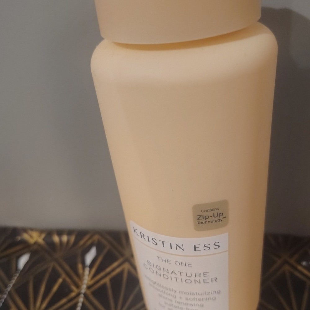 Kristin Ess The One Signature Conditioner 10oz All Hair Types Sulfate Free